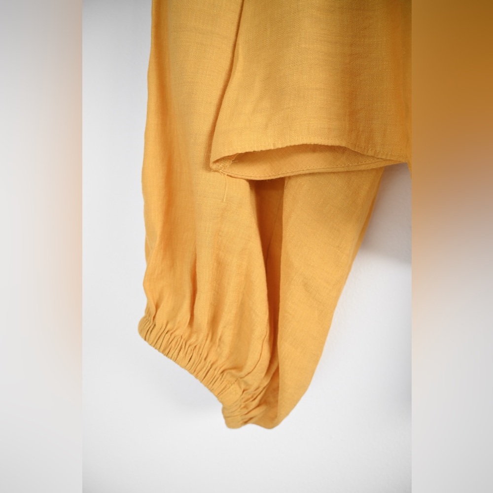 Express Crop Blouse - Picture 5 of 6